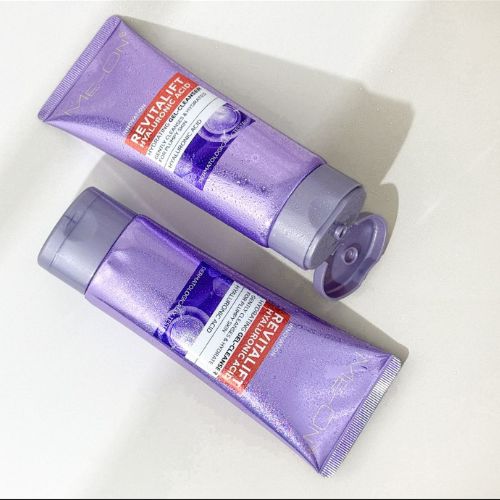 ME-ON Revitalift Hyaluronic Acid Face Wash – Hydrating Gel Cleanser